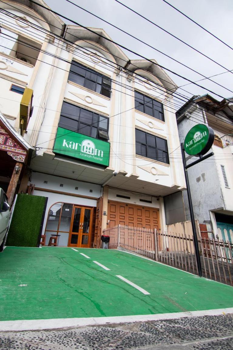 Kareem Syariah Hostel Bukittinggi Zewnętrze zdjęcie